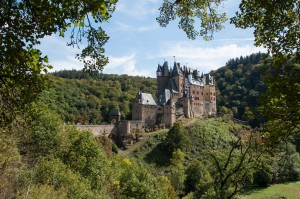 Burg Eltz, Ikone deutscher Burgenromantik