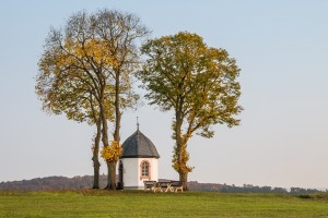 Die St. Jodokus-Kapelle im Herbst