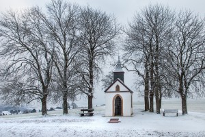 Die Votivkapelle zum Hl. Hermann Josef, Hüngersdorf, im Winter
